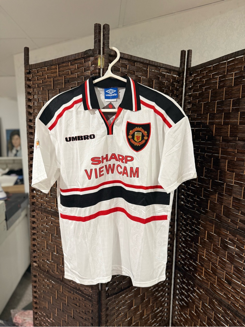 Manchester United Retro 99” Soccer Away Jersey